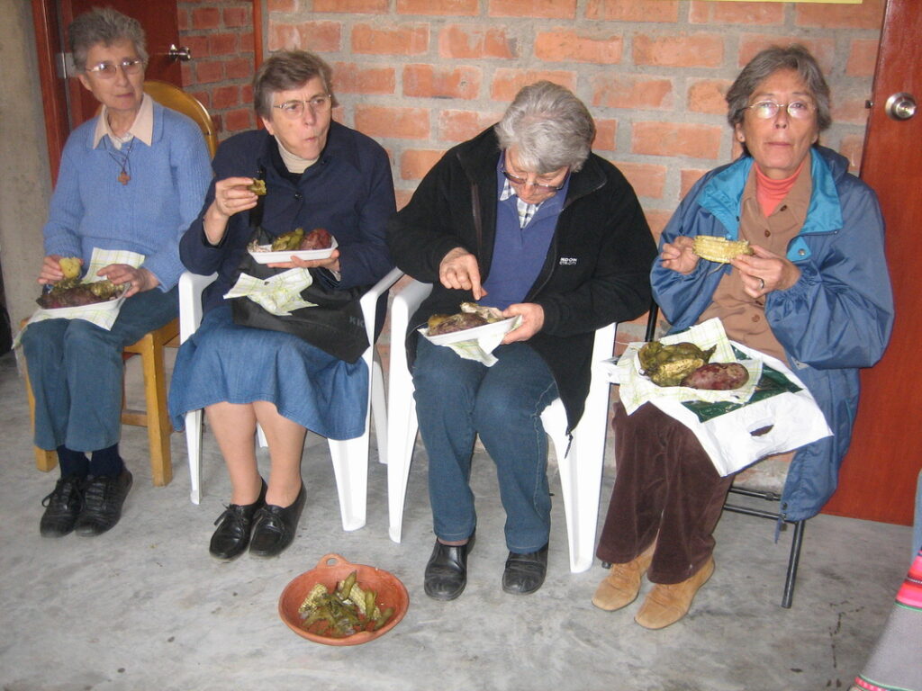 Altiplano que hacemos en Francia, almuerzo típico peruana de los miembros de la asociación 